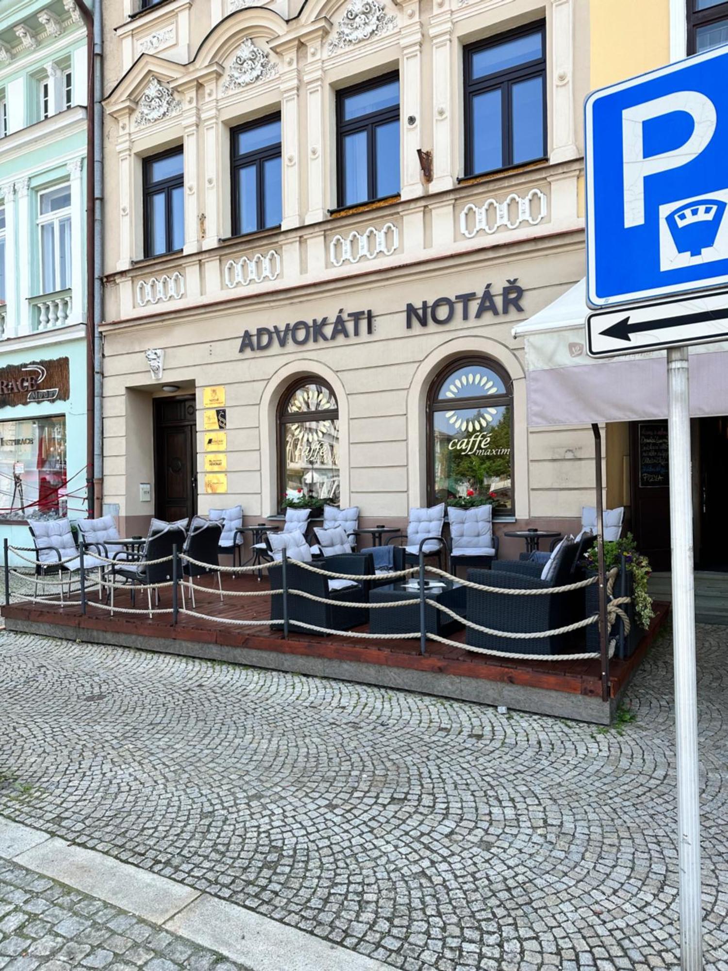 Studia Maxim Appartement Frýdek-Místek Buitenkant foto